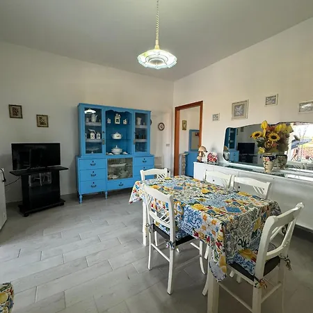 Holiday home Azzurra Santa Maria Del Focallo
